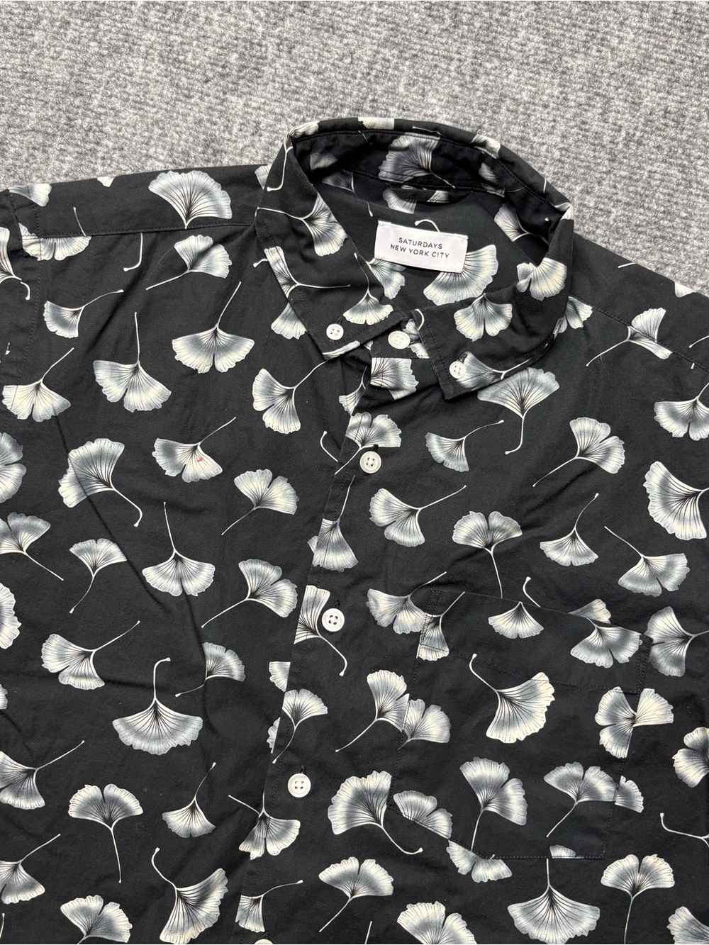 SATURDAYS New York City Shirt Mens Medium Black Floral Button Down 100% Cotton